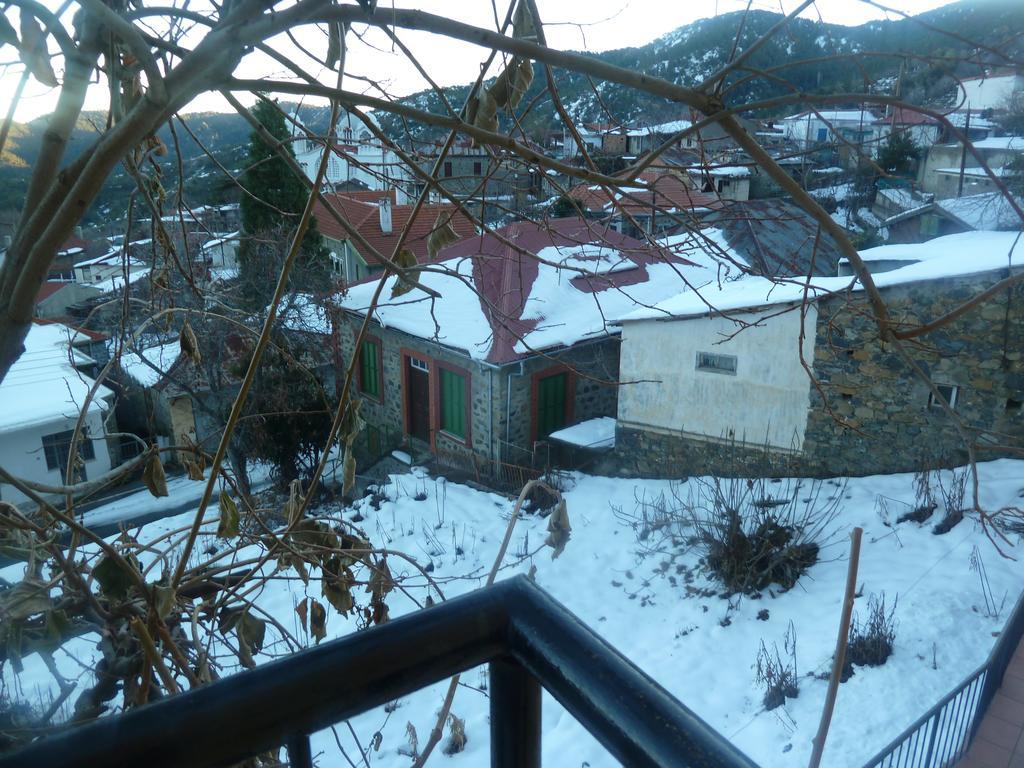 Capuralli Hotel Педулас Екстериор снимка