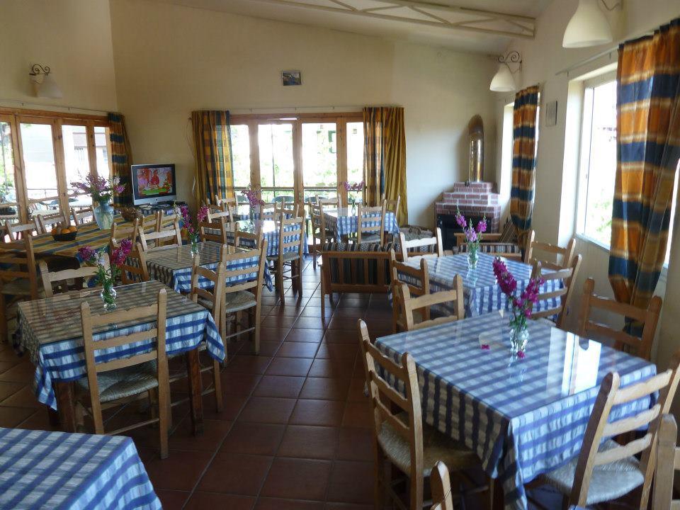 Capuralli Hotel Педулас Екстериор снимка