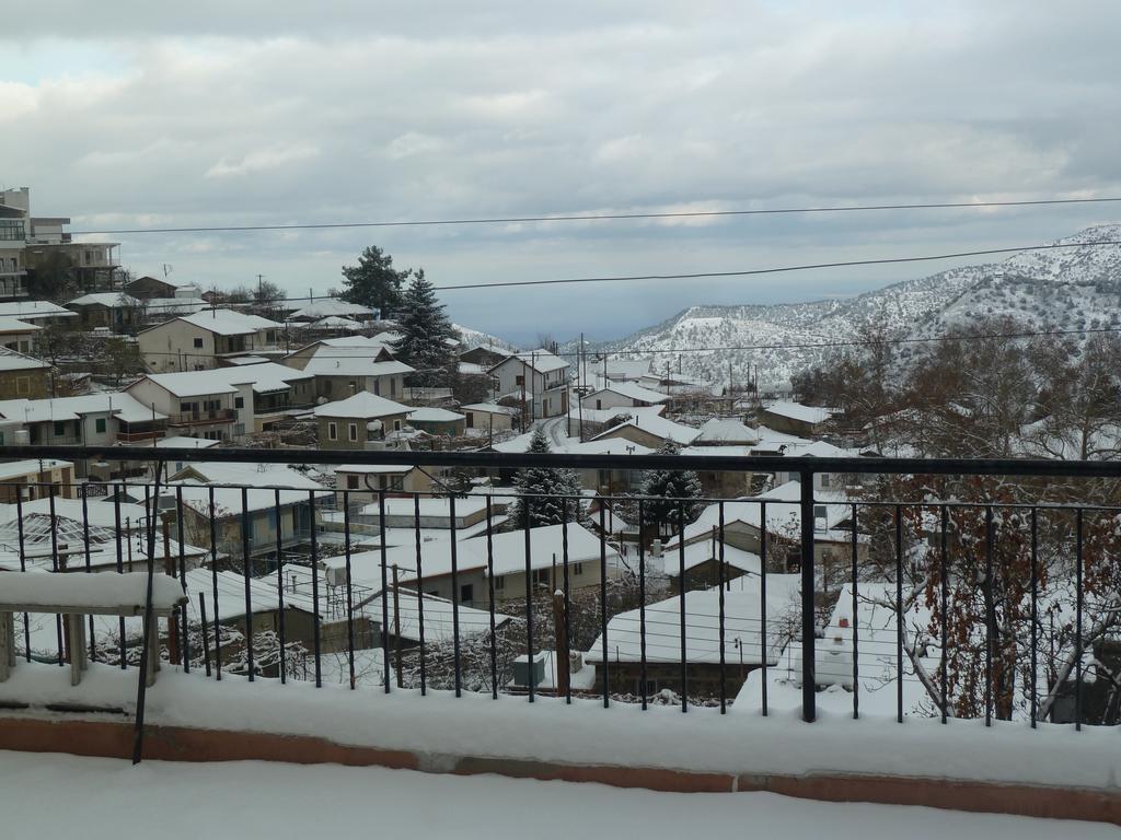 Capuralli Hotel Педулас Екстериор снимка
